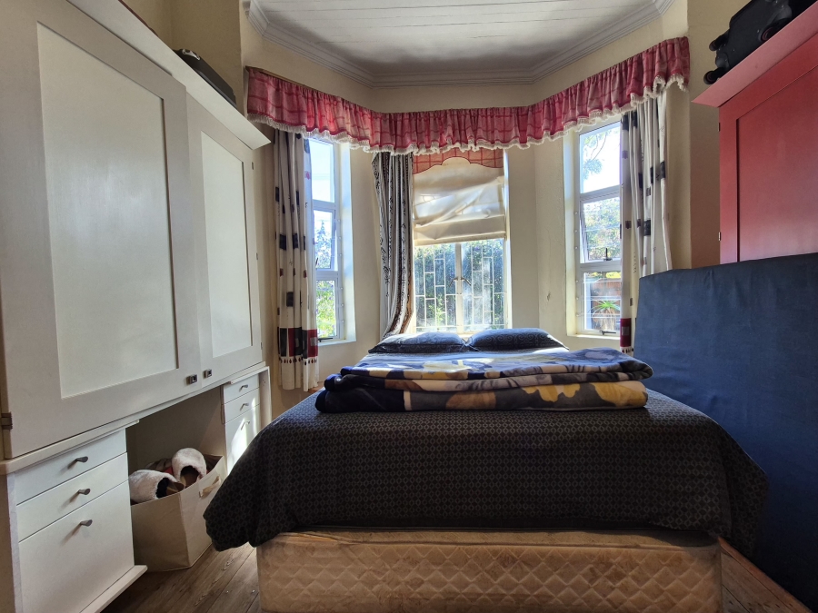 4 Bedroom Property for Sale in Wynberg Upper Western Cape